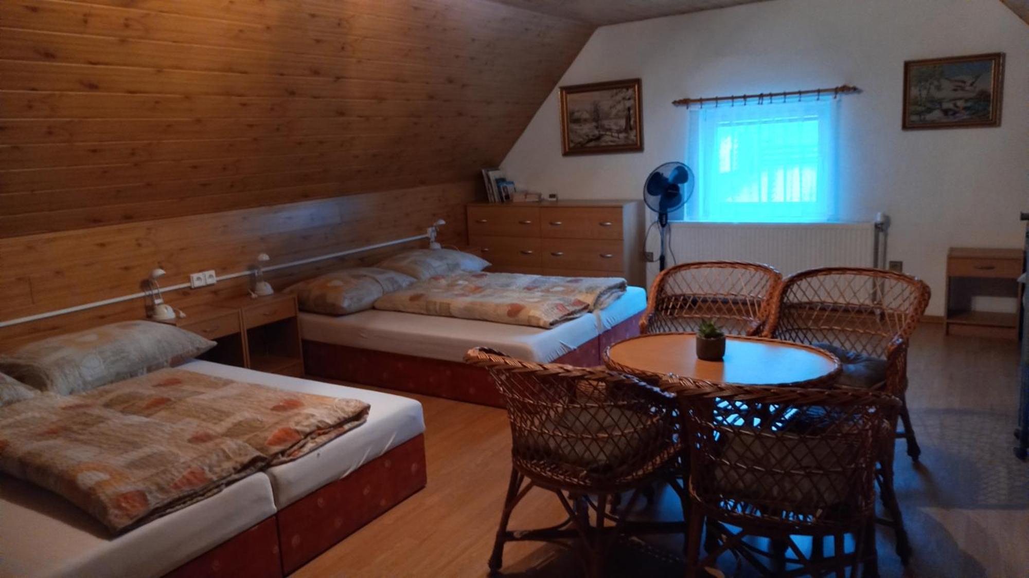 Hostal Privát Ján Vychodna Exterior foto
